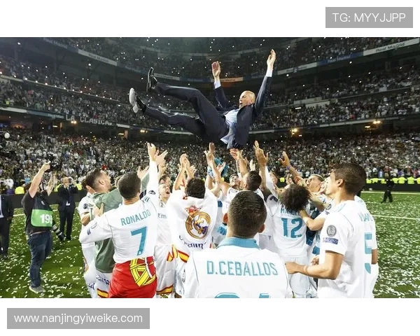 2015年皇马与利物浦巅峰对决回顾及精彩瞬间分析