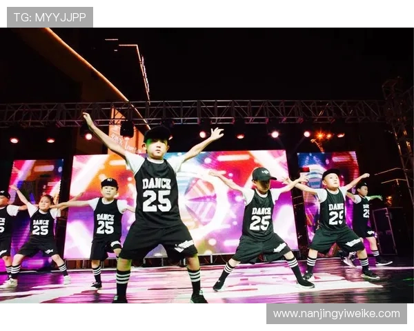 西安街舞队的节奏魅力探秘与文化传承之旅